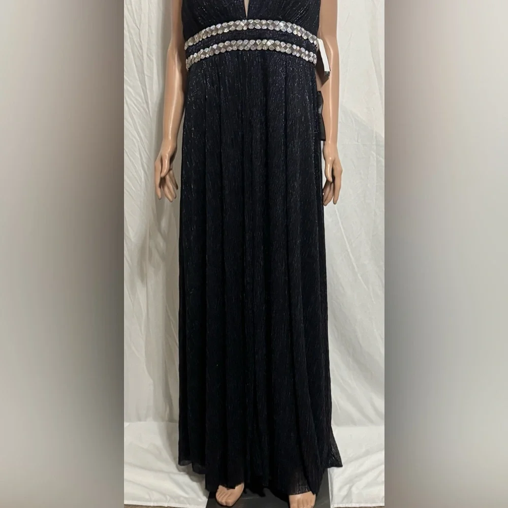 R & M Richard Plus Size Long Embellished Metallic Dress 3138 Size 18 - Picture 6 of 10